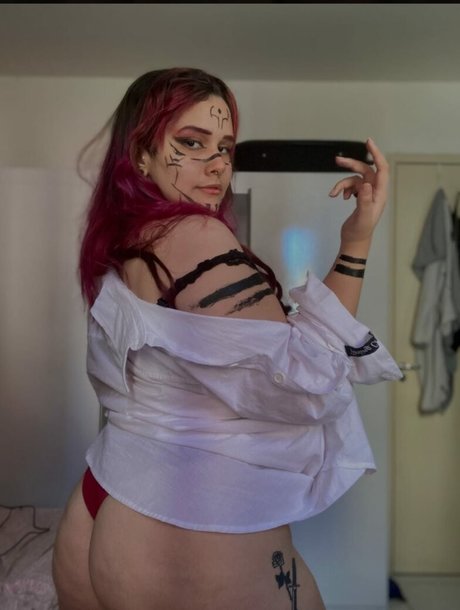 sucubo naked actress pics