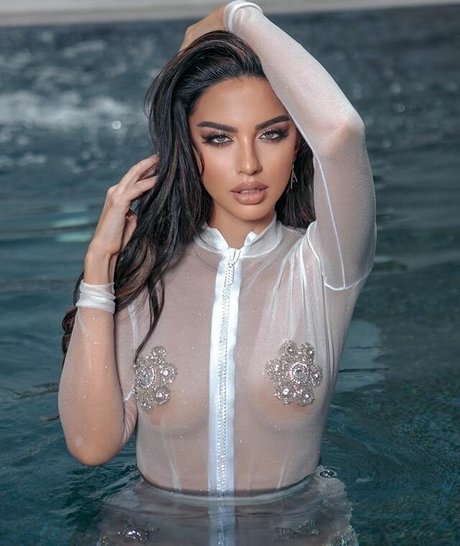 Leila Kraja nude actress gallery