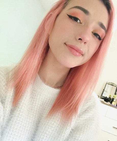 shelbygraces nudes actress pic