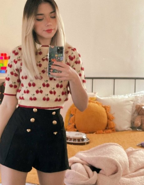 shelbygraces pretty actress picture