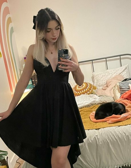 shelbygraces pornographic model pics