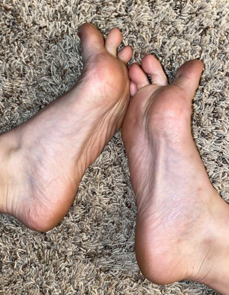 footivities naked star image