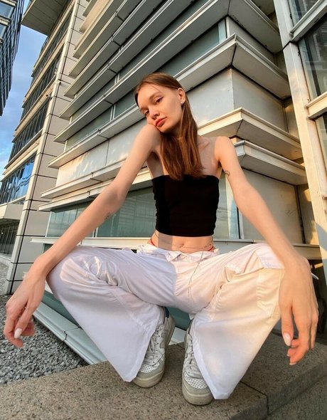 litlonn star exclusive img