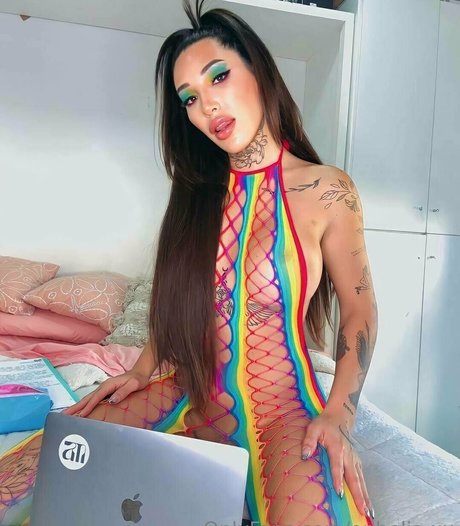 ophelia xx model exclusive pictures