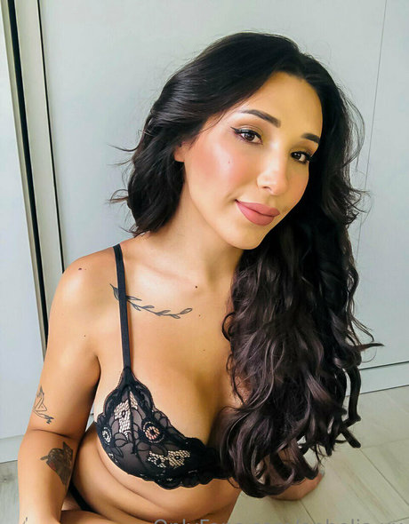 ophelia xx perfect pornstar pic