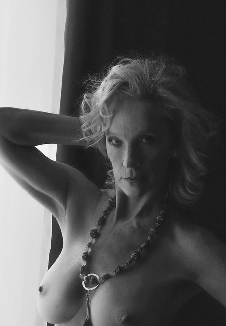 Elena Luneva porn actress pics