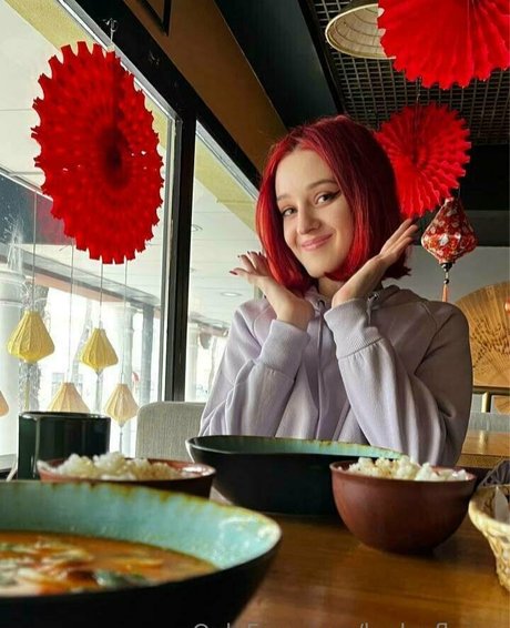 leelooflame star pictures