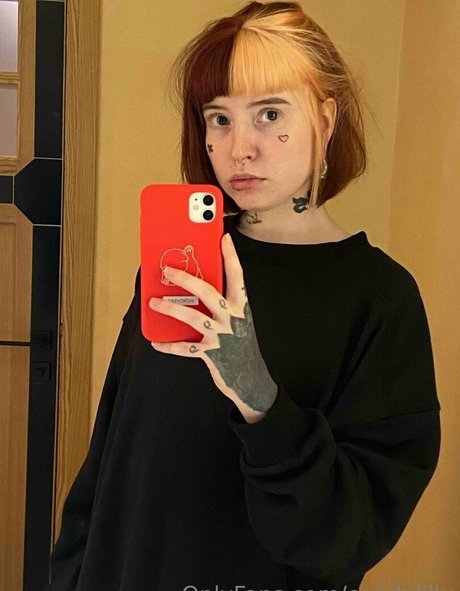 swimming pool onlyfans hot pictures