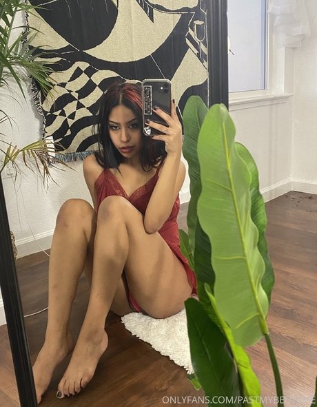 PaintJunkHunny model sexy picture