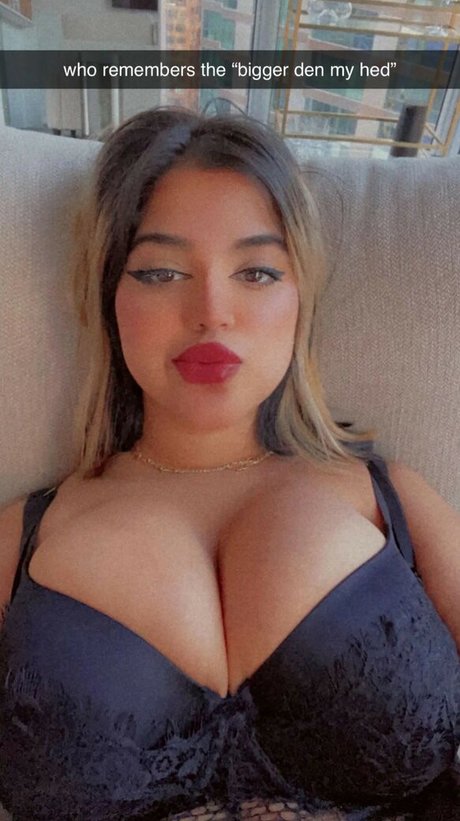 OMGLove model hot gallery