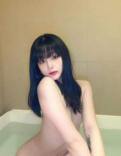 curvy girl onlyfans free pic