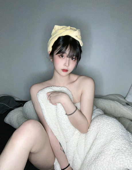 cum on glasses onlyfans pretty picture