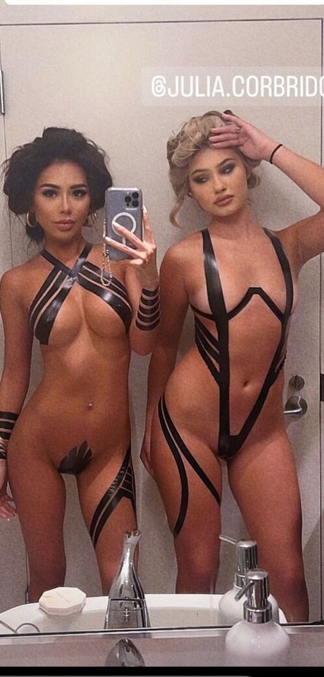 busty ebony onlyfans naked archive