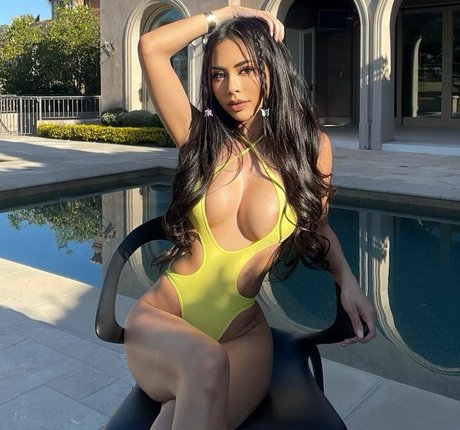 jasmine fbaby model exclusive picture