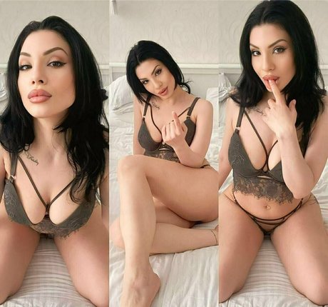 bella cooper free adult model pic