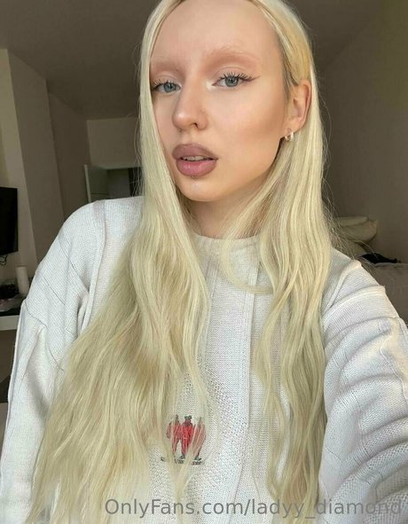 ladyy diamond star top pictures