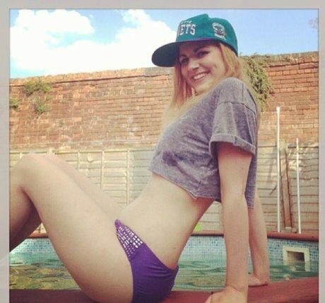 Rose And Rosie star beautiful pics