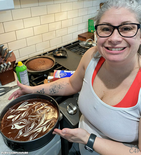 curvy4urpleasure nudes actress picture