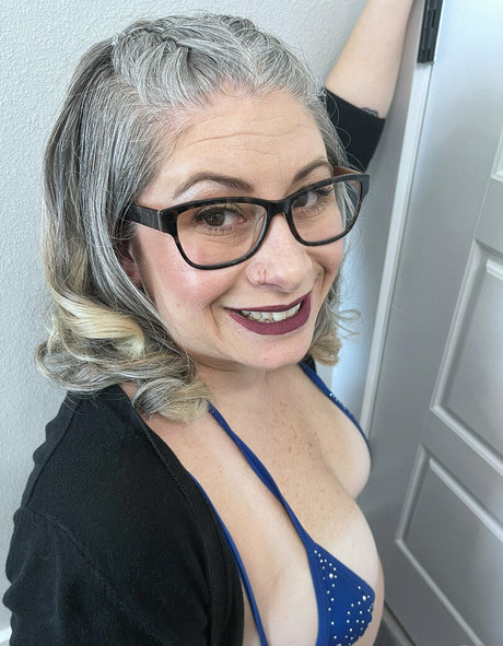 curvy4urpleasure pornstar free images