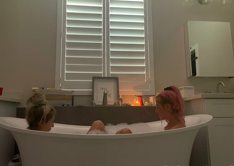 sexysav7 naked star photos