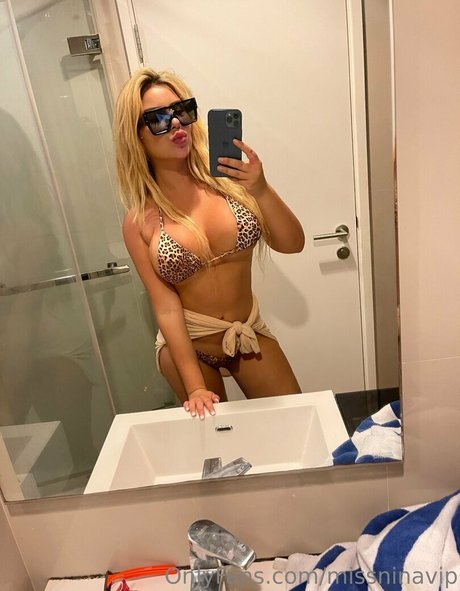 missninavip pretty star img