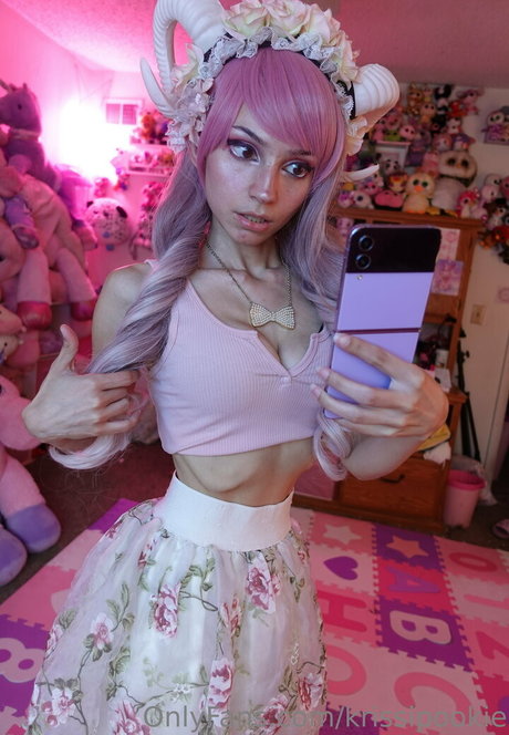 big tits midget onlyfans top pictures