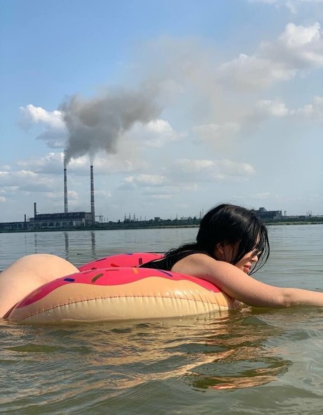 breast milk onlyfans pornographic pictures