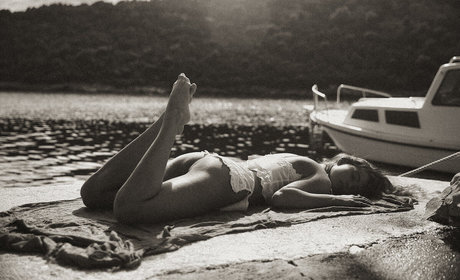 beyondthepinesmagazine nudes model photo