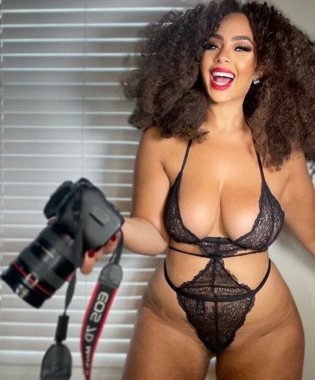 sirensaysseduce adult actress picture