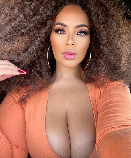 sirensaysseduce best model pictures