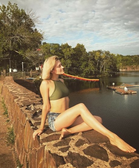 Jessie Flowers model high quality photos