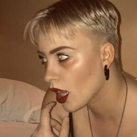 Mila Orriols porn actress photo