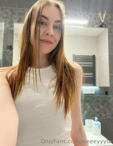 leeeeyyyla perfect pornstar galleries