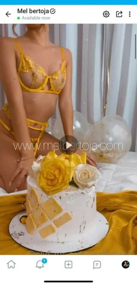 Mel Bertoja sexy star galleries