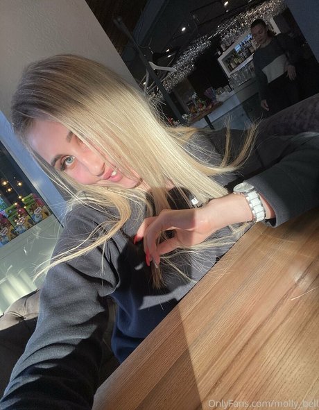 molly bell sexy pornstar pic