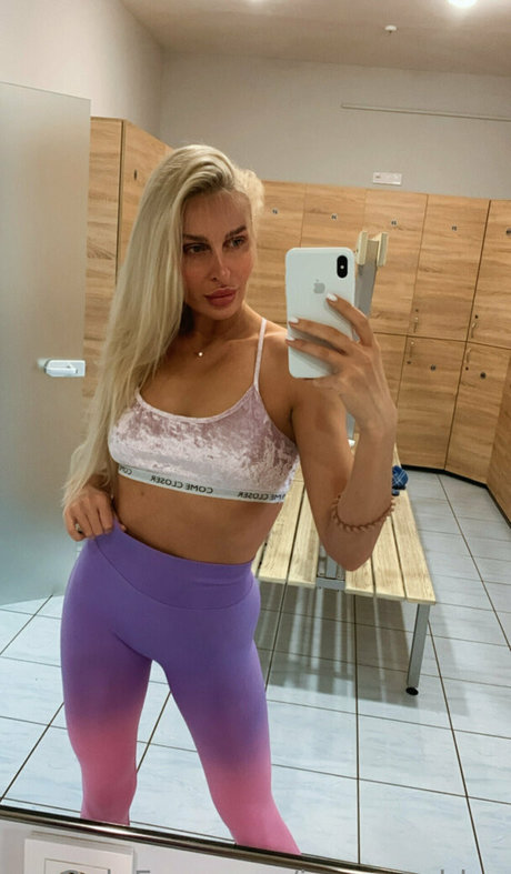 iggy goddes model top gallery