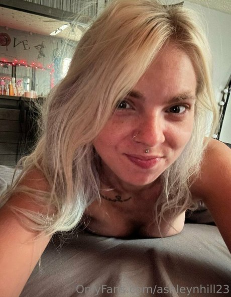 ashleynhill23 star naked picture