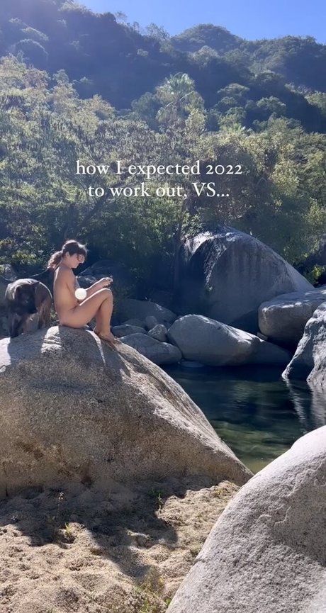 Eva Zu Beck Profile pic