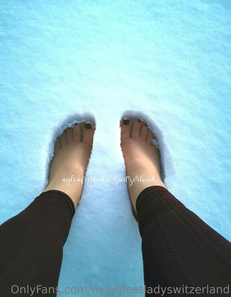 nylonfeetladyswitzerland beautiful model photo