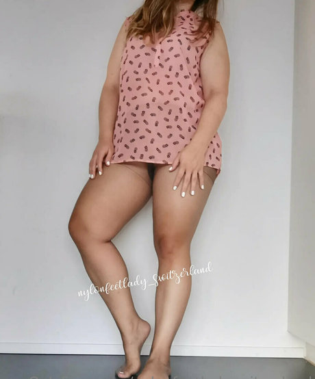 nylonfeetladyswitzerland model art image