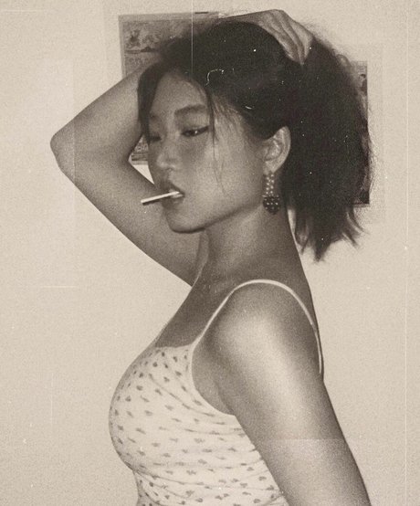 Vicki Mranrr star pretty galleries