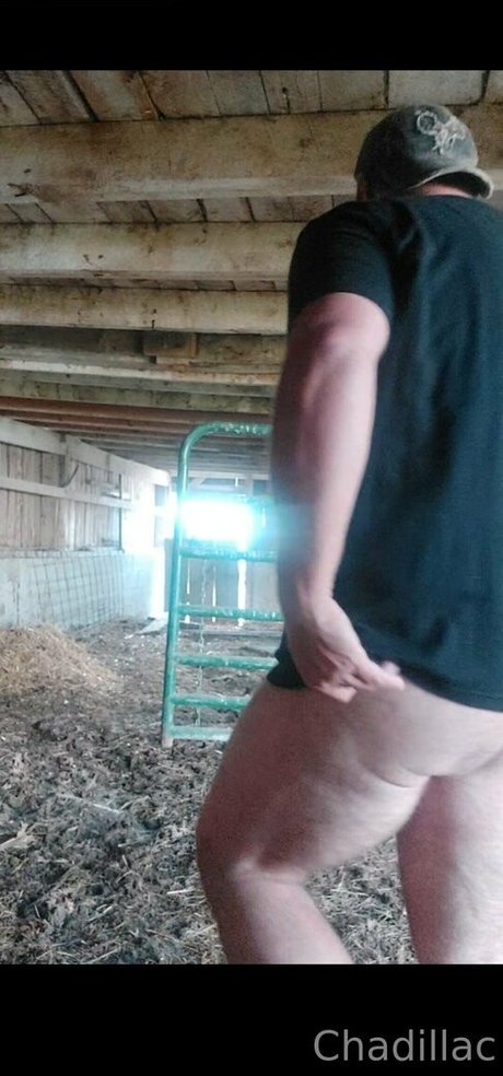 chadillac42 nude pornstar images
