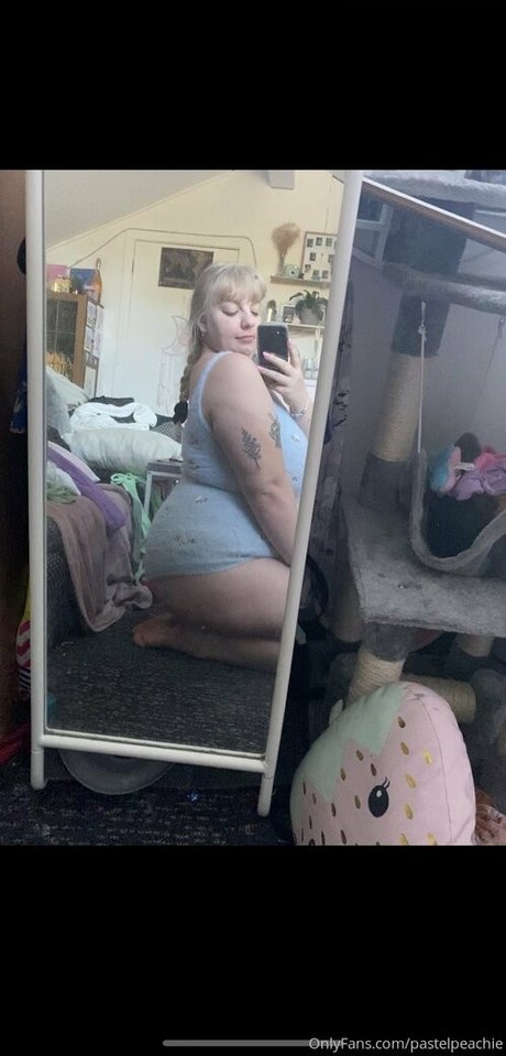 pastelpeachie model sex pictures