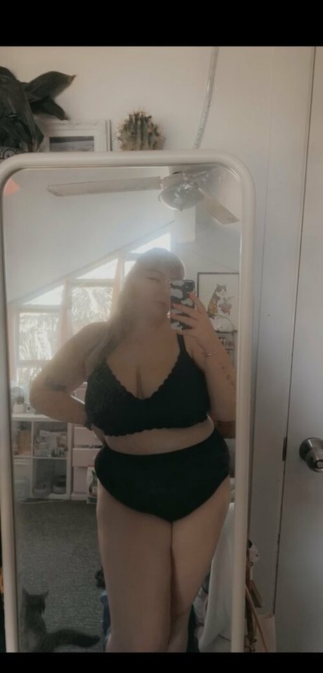 perfect shemale onlyfans sexy naked pics