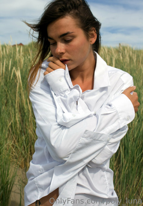 poly luna model porn archive