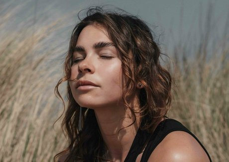 poly luna art star img