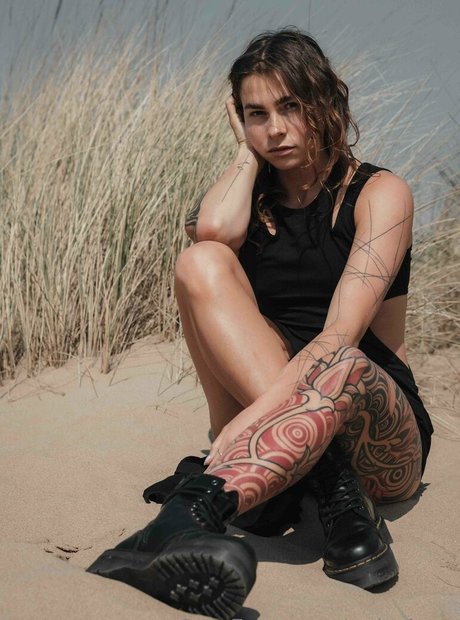 poly luna Quick model image