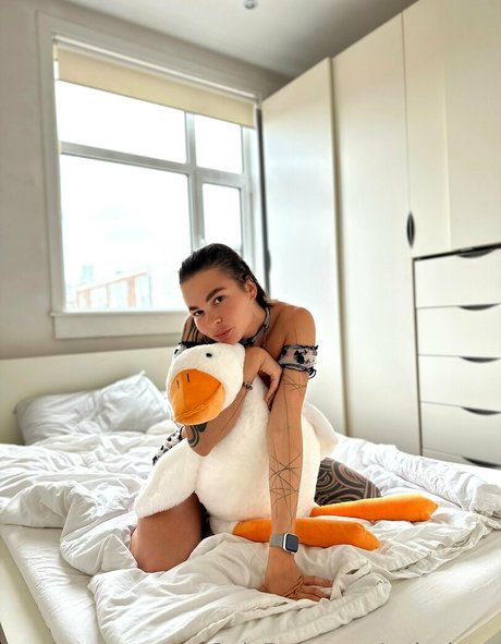 poly luna star pornographic archive