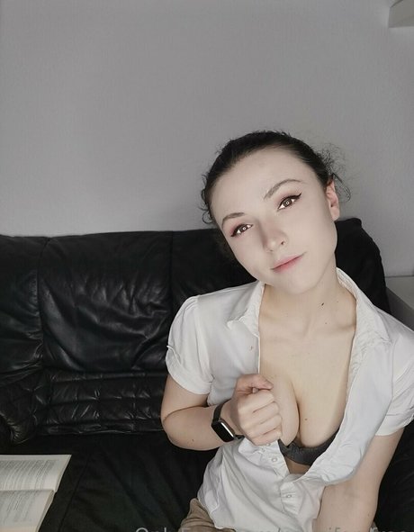 cauzifer free model beautiful pic