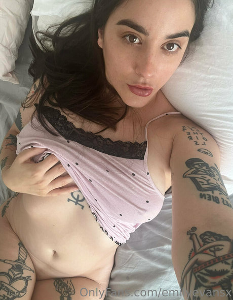 emilyevansx pornstar art pic